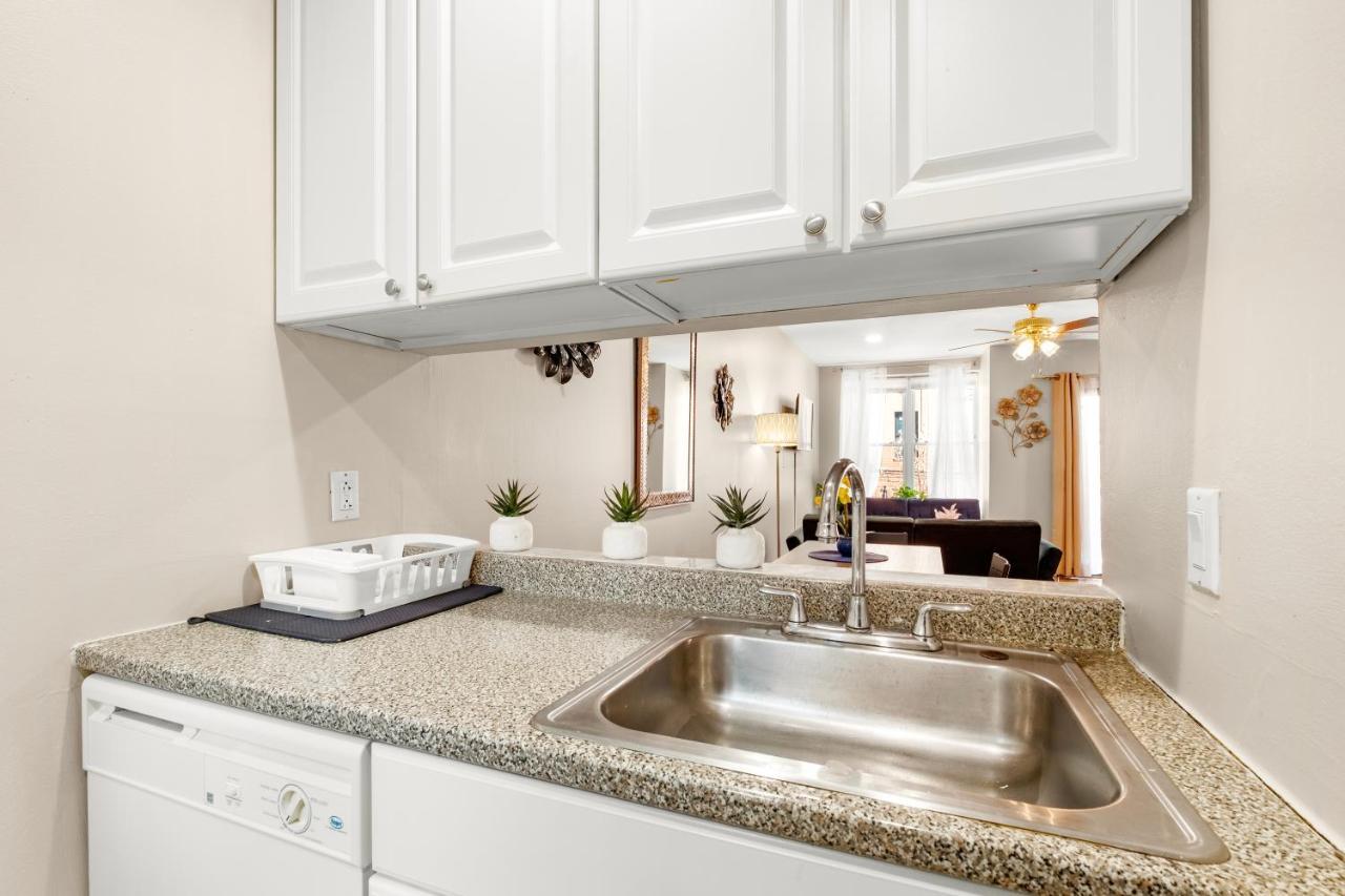 Apartment Modern And Cozy 2br