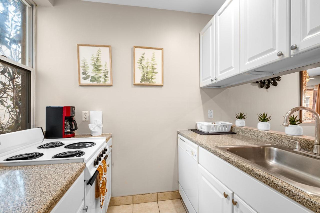 Apartment Modern And Cozy 2br